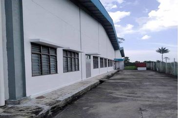Semi D Warehouse Factory Sama Jaya Industrial Park, Kuching For Sale
