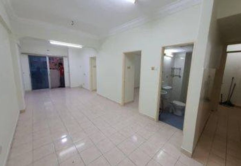 Pangsapuri Permata Merah (Red Ruby), Taman Universiti Indah