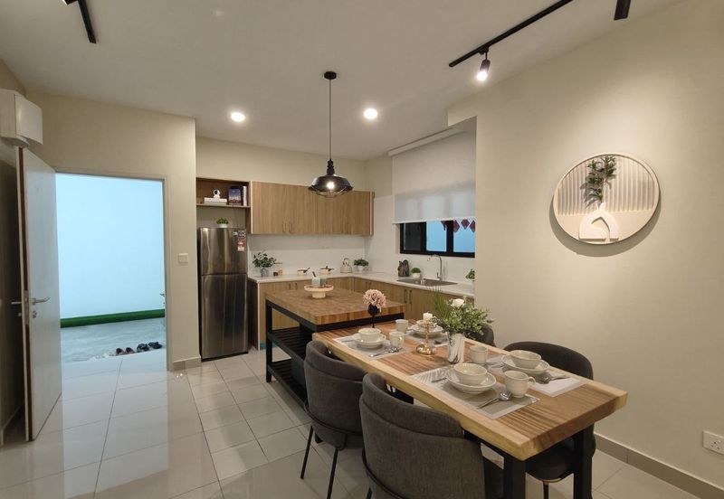 Brand New Cheapest Freehold Service Residence in Kota Warisan, Sepang