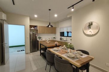 Brand New Cheapest Freehold Service Residence in Kota Warisan, Sepang
