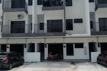 Brand New Freehold Walk Up Apartment 28 Residences, Taman Orchid, Bandar Baru Salak Tinggi