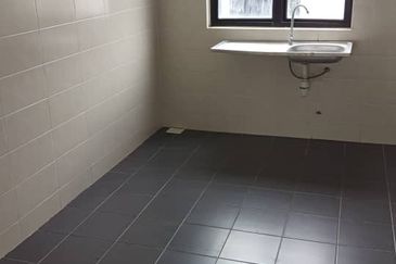 Brand New Freehold Walk Up Apartment 28 Residences, Taman Orchid, Bandar Baru Salak Tinggi