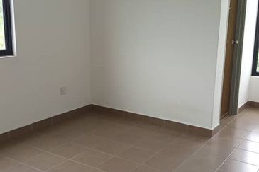 Brand New Freehold Walk Up Apartment 28 Residences, Taman Orchid, Bandar Baru Salak Tinggi