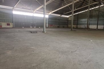 Strategic Industrial Land with Ready Warehouse Teluk Kalong, Kemaman Terengganu