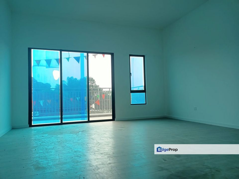 Brand New Spacious Double Storey Terrace In Taman Semarang Intan, Dengkil, Selangor, Dengkil