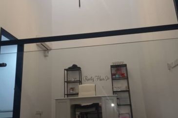 Fully Extended Double Storey Terrace House Cassira Bukit Raja, Klang For Sale