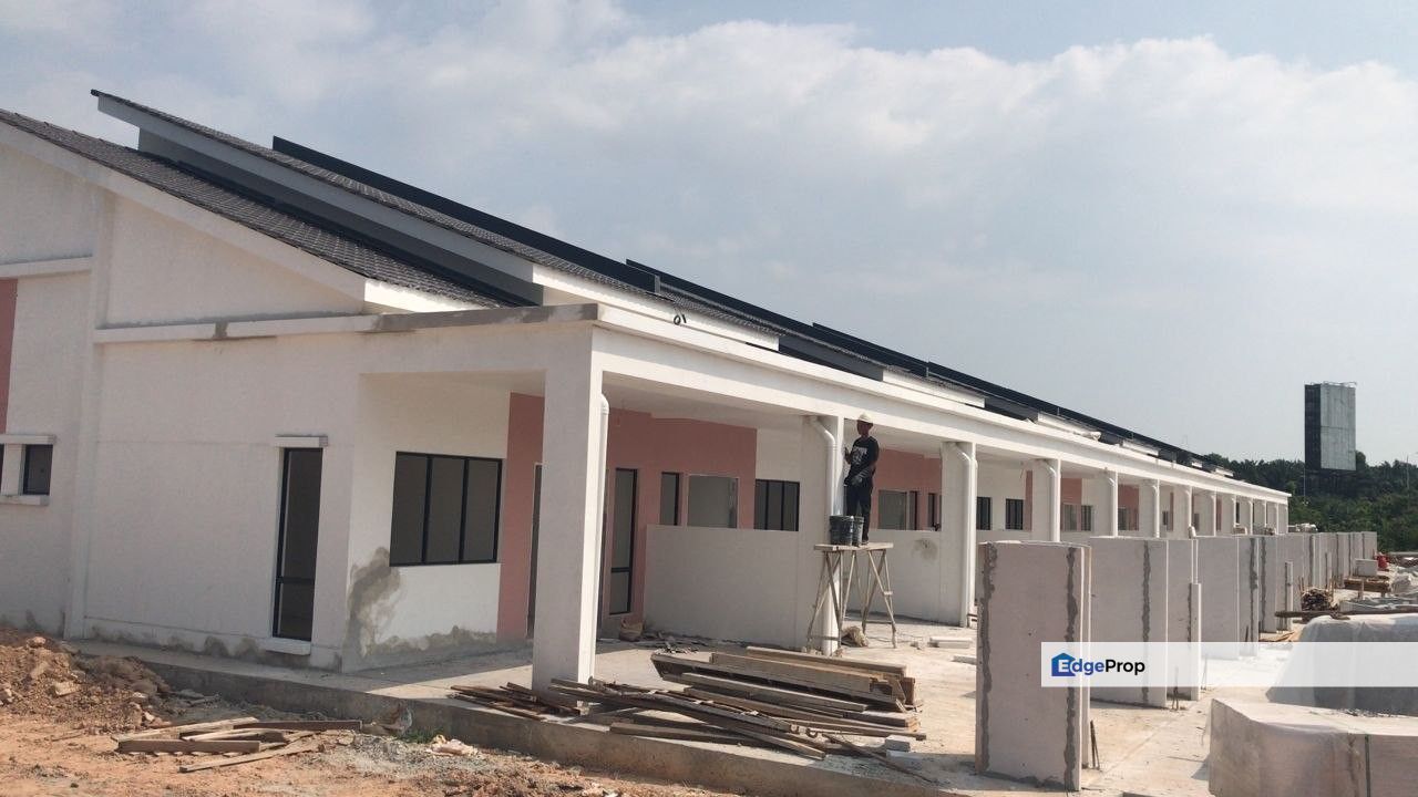 Rumah Teres  Setingkat Moden Baru Di Taman Langat Utama 3, Bkt Changgang Banting, Selangor, Banting