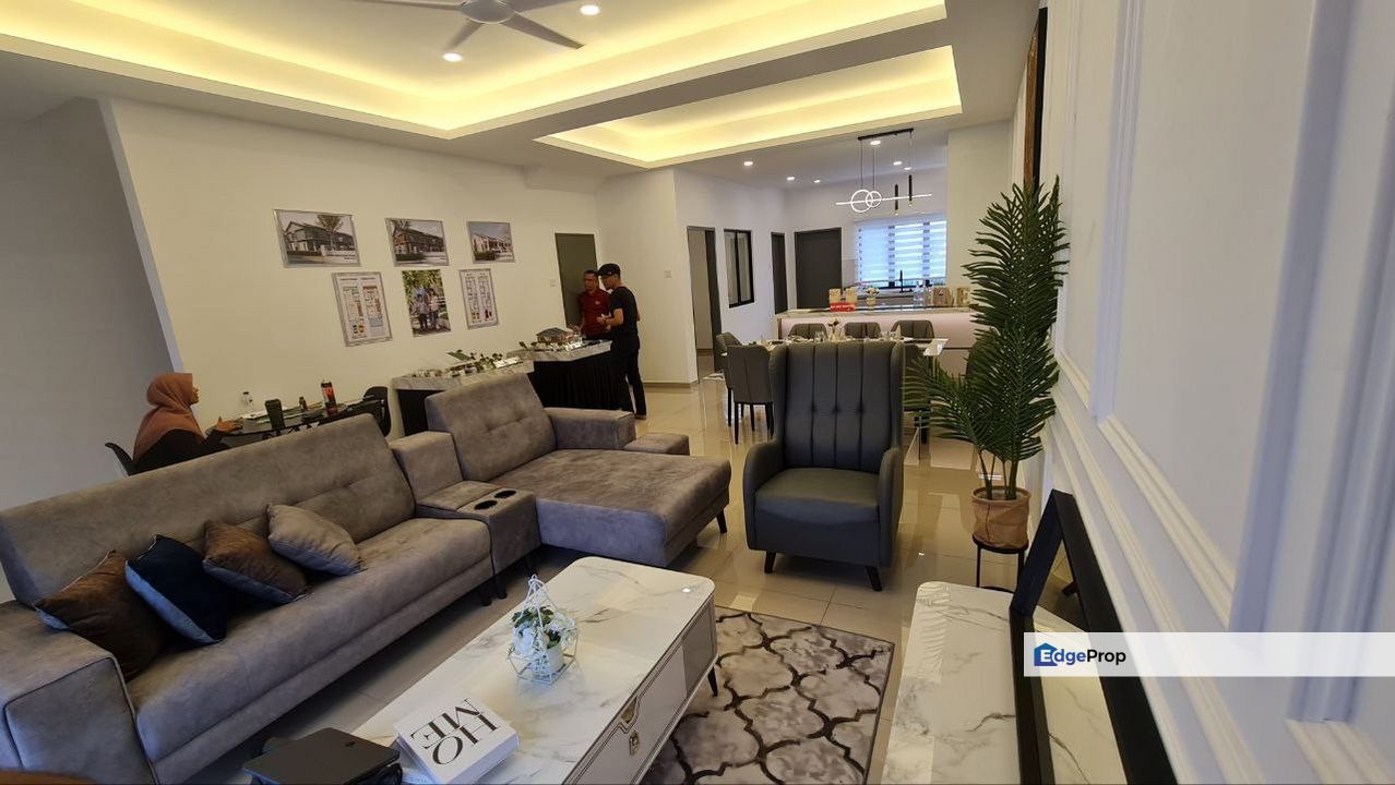 Rumah Baru Design Moden 2 Tingkat Teres Di Taman Bajuri, Olak Lempit Banting, Selangor, Banting