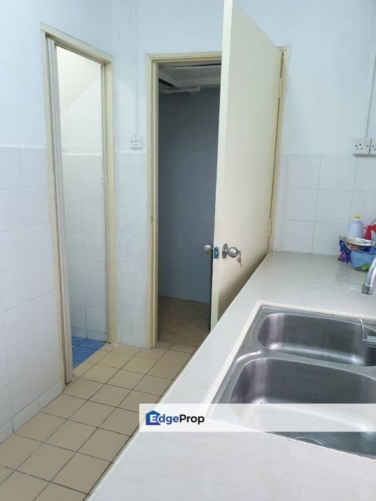Top Floor Renovated Unit Mahkota Cheras Walk Up Flat For Sale, Selangor, Cheras