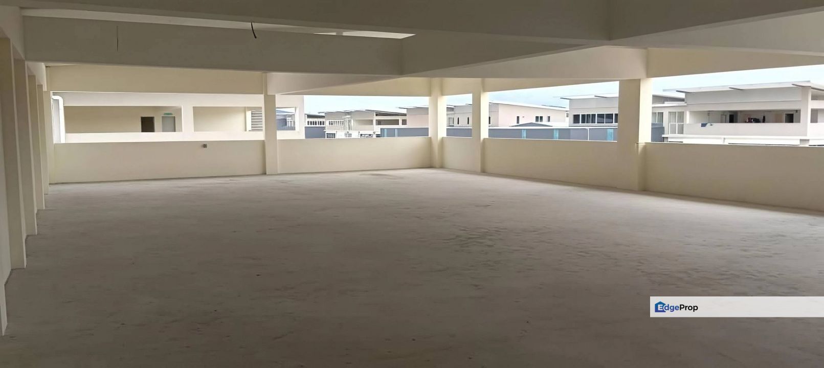 2.5 Storey Semi D Warehouse Factory Saujana Teknologi Park Rawang, Selangor, Rawang