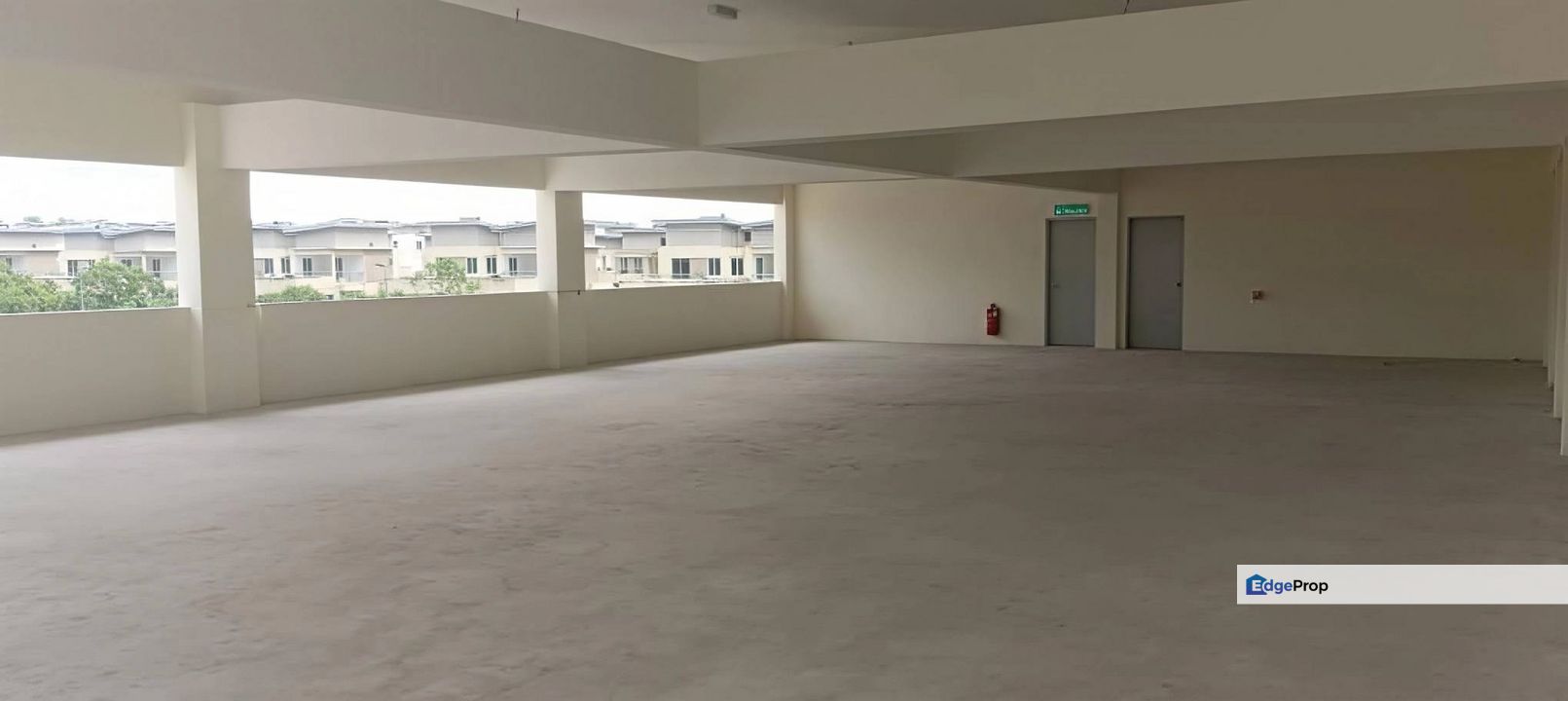 2.5 Storey Semi D Warehouse Factory Saujana Teknologi Park Rawang, Selangor, Rawang