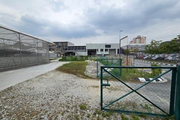 Kenanga Wholesale City