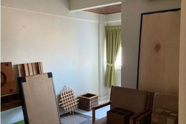 First Residence (Residensi Unggul)