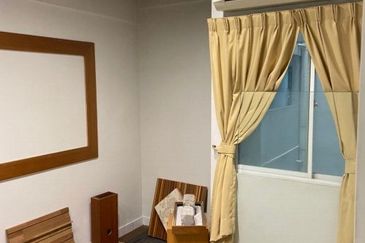 First Residence (Residensi Unggul)