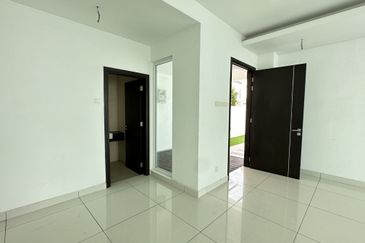 Bayu Damansara Gated Guarded Freehold Semi D For Sale