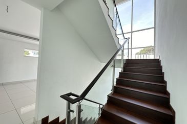 Bayu Damansara Gated Guarded Freehold Semi D For Sale