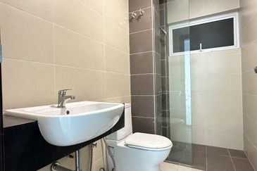 Bayu Damansara Gated Guarded Freehold Semi D For Sale