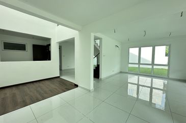 Bayu Damansara Gated Guarded Freehold Semi D For Sale