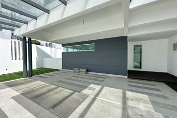 Bayu Damansara Gated Guarded Freehold Semi D For Sale