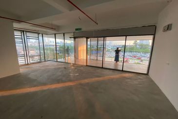 Enesta Suite Shop Corner For Sale / Jinjang Selatan Shop/ Kepong Shop / Jinjang Shop / Enesta Shop / Suite Enesta Shop / Pintasan Segambut Shop Retail