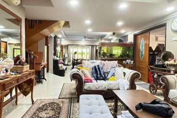 Taman Melawati 2 Storey Freehold Corner House For Sale