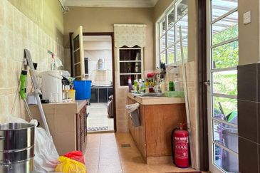 Taman Melawati 2 Storey Freehold Corner House For Sale