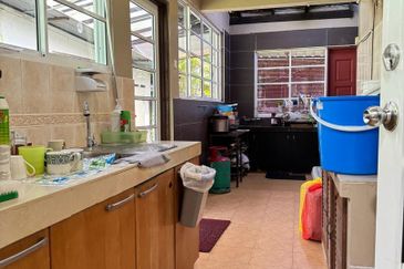 Taman Melawati 2 Storey Freehold Corner House For Sale