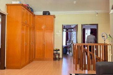 Taman Melawati 2 Storey Freehold Corner House For Sale