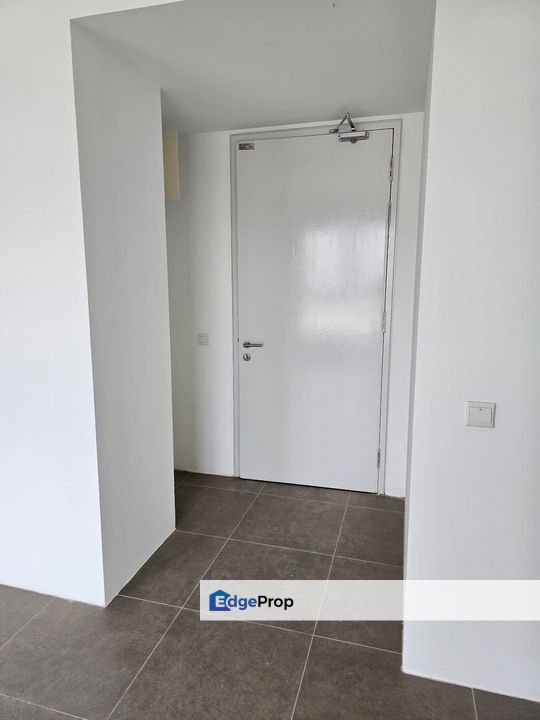 enesta Suite 3 Room Partly Furnished For Sale / Ready Unit For Sale / With Good Rate own stay/ inverst/ Kepong enesta / Enesta Kepong/ Residensi , Kuala Lumpur, Kepong