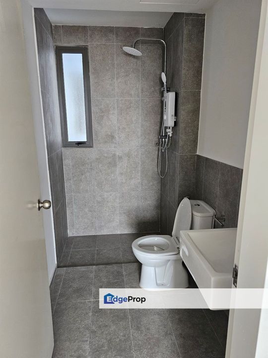 enesta Suite 3 Room Partly Furnished For Sale / Ready Unit For Sale / With Good Rate own stay/ inverst/ Kepong enesta / Enesta Kepong/ Residensi , Kuala Lumpur, Kepong