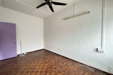 Taman OUG Freehold 2 Storey Terrace House For Sale