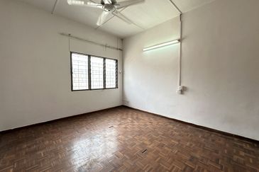 Taman OUG Freehold 2 Storey Terrace House For Sale