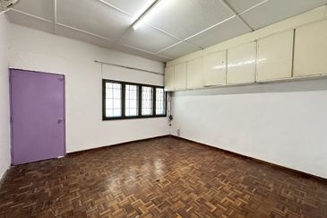 Taman OUG Freehold 2 Storey Terrace House For Sale