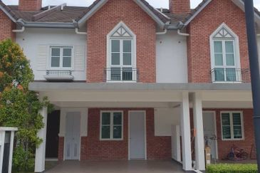 Charming Essex, Setia Eco Templer