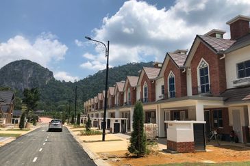 Charming Essex, Setia Eco Templer