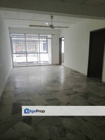 Taman Pusat Kepong Shop Apartment @ Service Apartment /Kepong flat/pusat kepong apartment /jijnang apartment /greenview apartment, Kuala Lumpur, Kepong