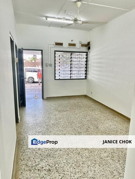 Good location, condition , Johor, Johor Bahru