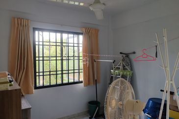 Sri Intan (Bandar Seri Alam)