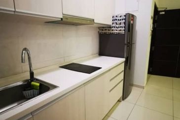 D'Summit Residences @ Kempas Utama