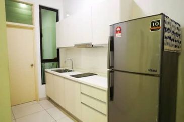 D'Summit Residences @ Kempas Utama