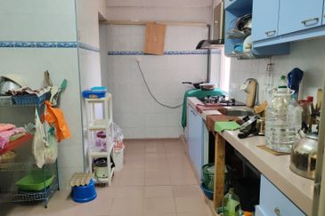 Sri Intan (Bandar Seri Alam)