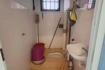 Sri Intan (Bandar Seri Alam)