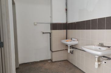 Bina Park, Bandar Seri Alam