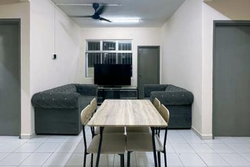 Villa Krystal, Bandar Selesa Jaya