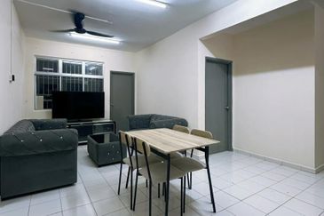 Villa Krystal, Bandar Selesa Jaya