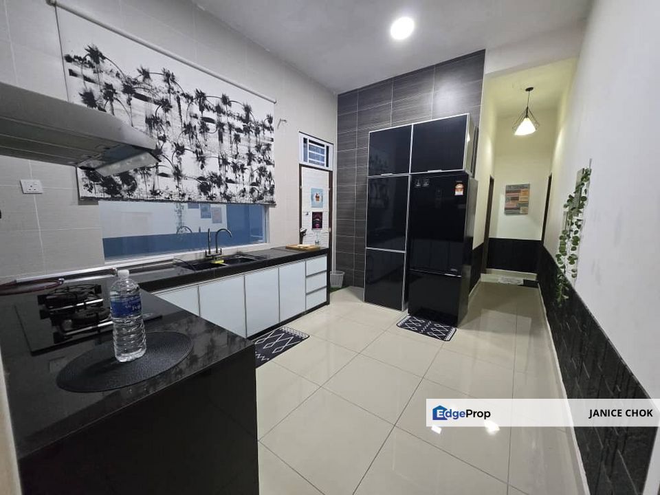 For Rent Double Sty Cluster House Rm 3500 @Taman Nusantara  Gelang Patah , Johor, Gelang Patah