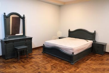 Aloha Tower Condominium