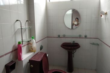 Aloha Tower Condominium