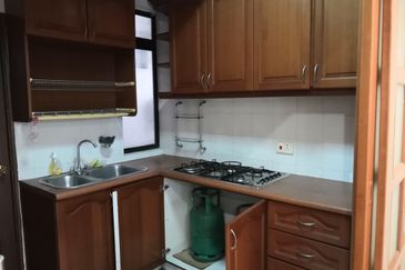 Aloha Tower Condominium