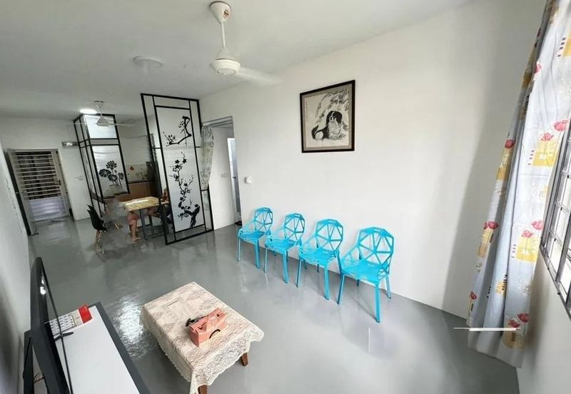 Pangsapuri Flora Damai